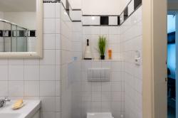 r6m18518-13.jpg