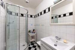 r6m18522-16.jpg