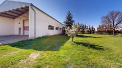 Jivina-hala-Garage-Defurnished 2.jpg