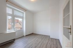 SMRKALOVA I ZDRAHALOVA 47-12