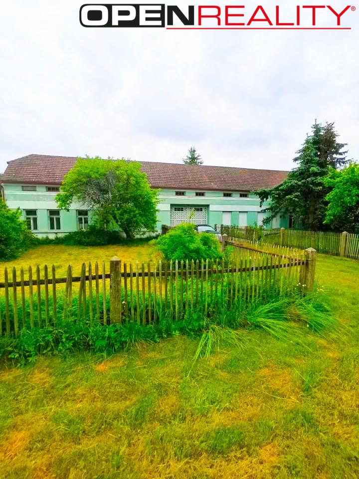 Prodej komerčního objektu, Zemědělské objekty, 147121 m<sup>2</sup>