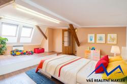 dsc04961-hdr-kids-room-standard-105.jpg