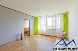 dsc-2494-hdr-living-room-modern-4.jpg