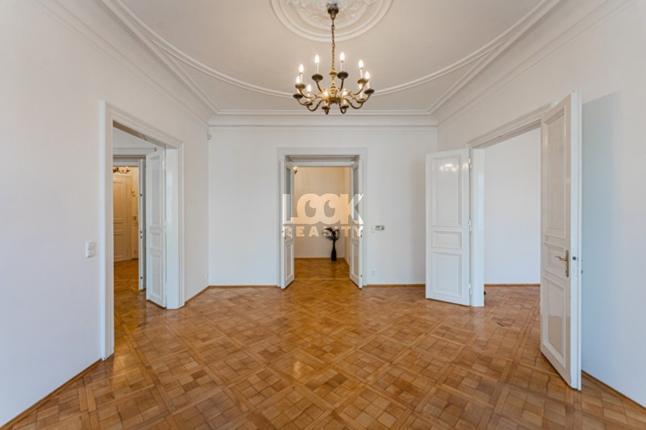 Pronájem bytu, 2+1, 110 m<sup>2</sup>