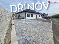 Pohled od vchodu