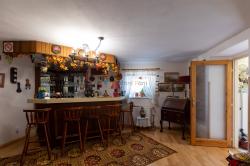 r6m18977.jpg
