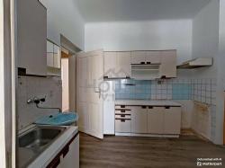 Bilkova-06032025_151900_defurnished