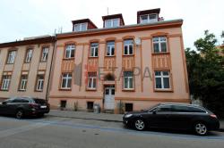 dům