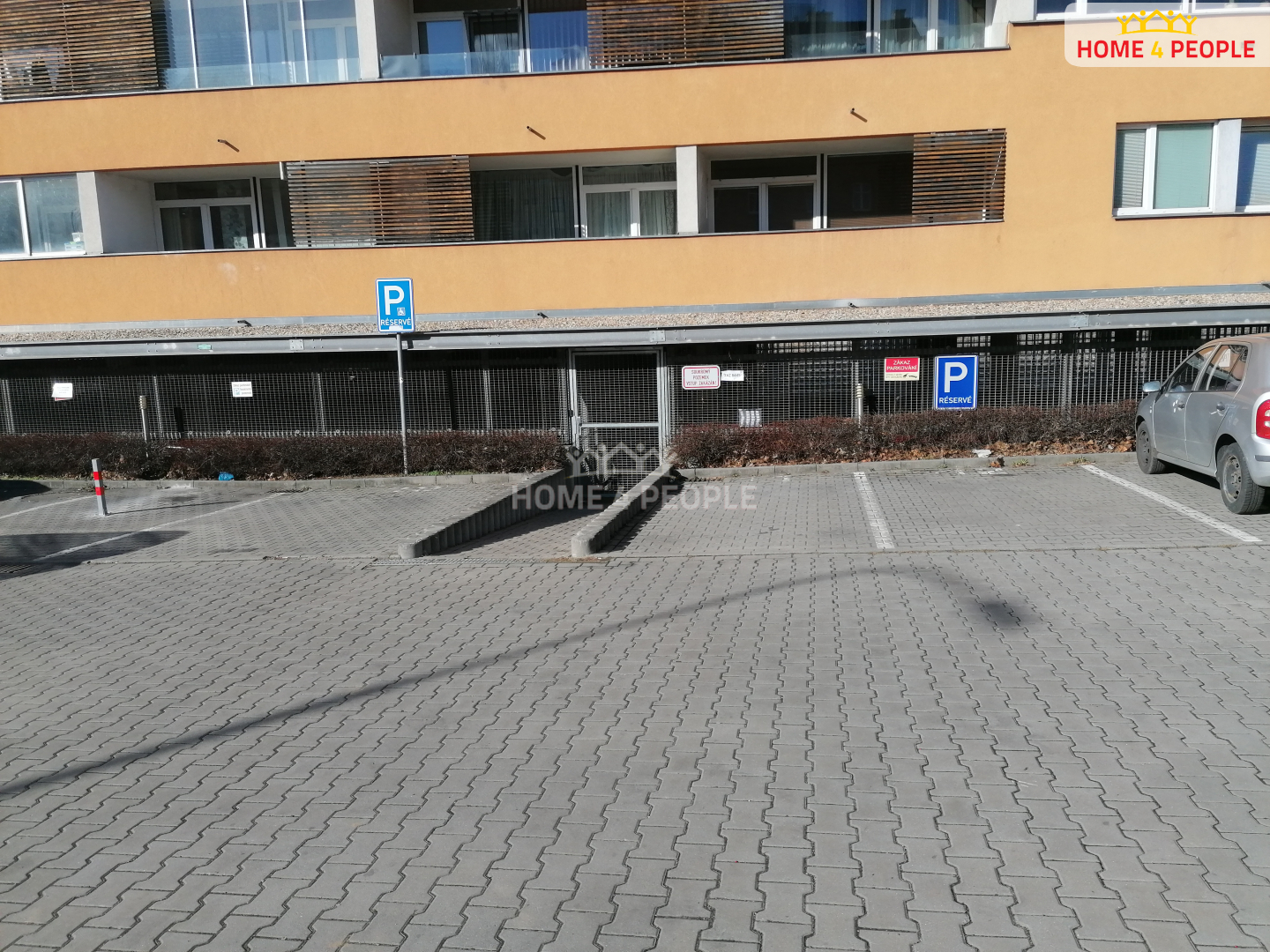 Prodej , Garáže, 18 m<sup>2</sup>