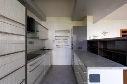 r6m19208.jpg