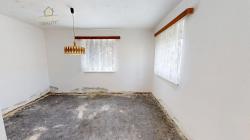 Stary-Sachov-Kitchen-Defurnished.jpg