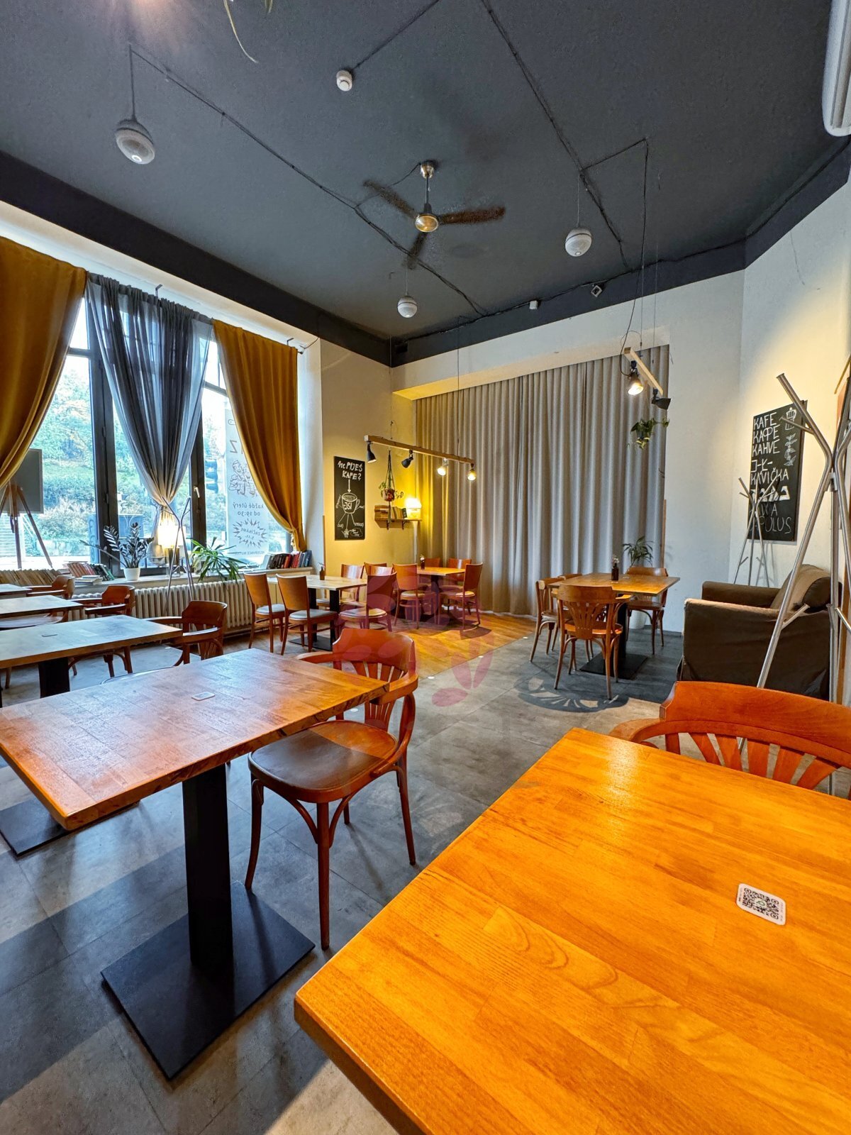 Pronájem komerčního objektu, Restaurace, 210 m<sup>2</sup>